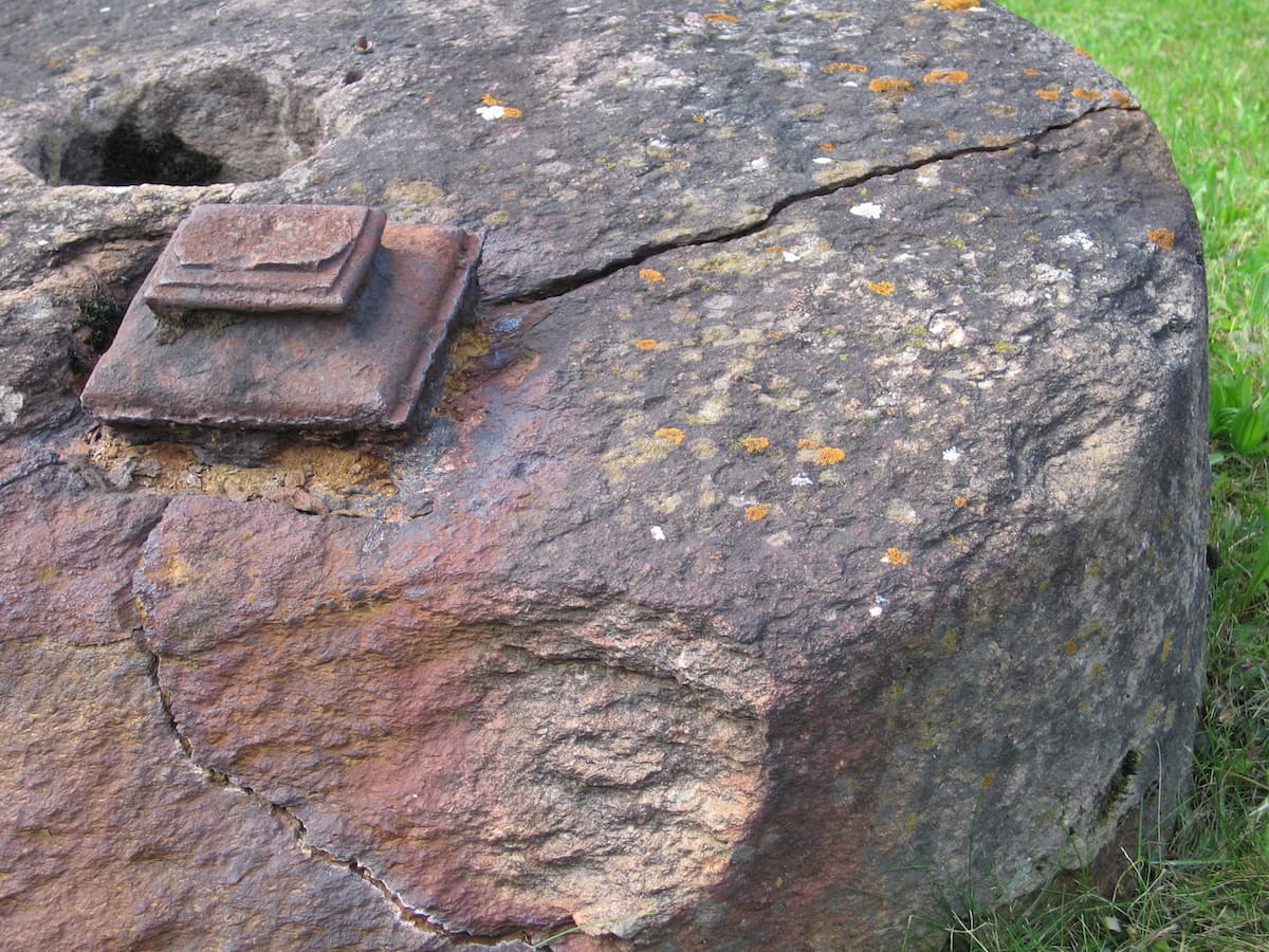 Mühlestein aus Verrucano